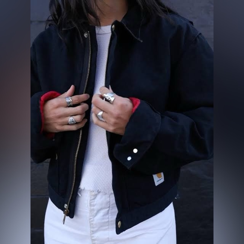 Vintage Black Corduroy Collar Cropped Carhartt Jacket with Red Lining size S